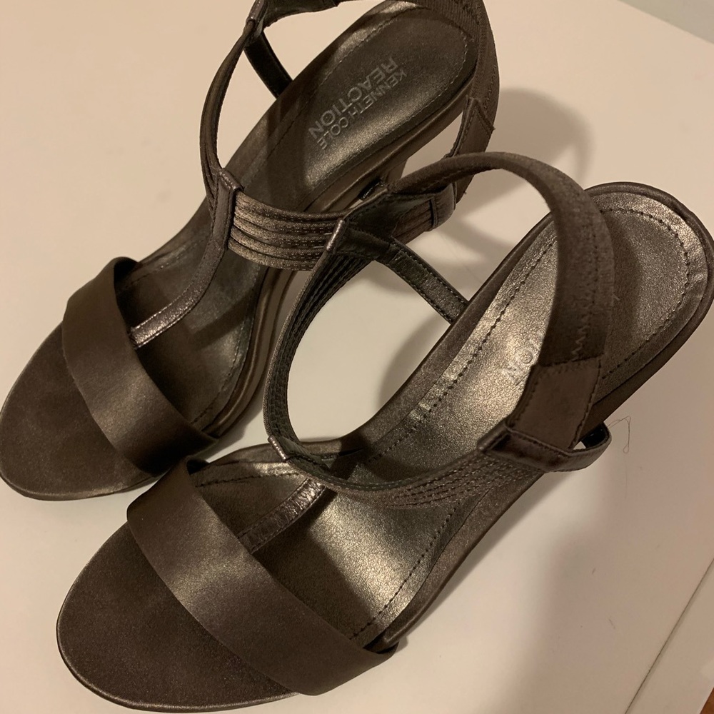 Kenneth Cole Reaction Heels